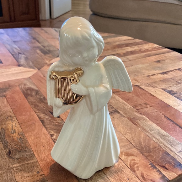Ceramic Angel with harp - Picture 1 of 4